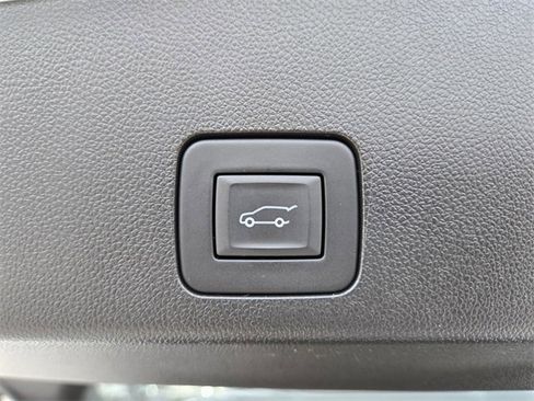 Used 2024 Buick Encore GX Avenir w/ Avenir Technology Package image 15