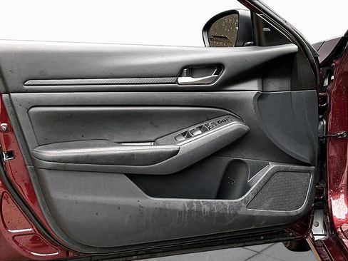 Certified 2025 Nissan Altima 2.5 SV FWD image 21