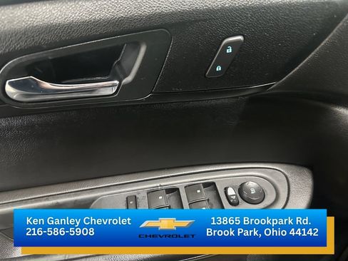 Used 2016 Chevrolet Traverse LT w/ Style and Technology Package AWD/4WD image 8
