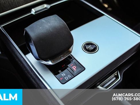 Used 2024 Land Rover Range Rover SE image 42