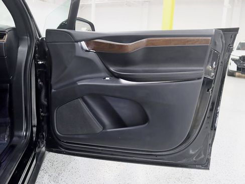 Used 2020 Tesla Model X AWD/4WD image 33