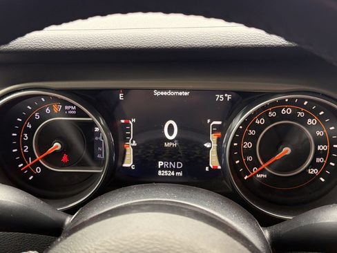 Used 2018 Jeep Wrangler Unlimited Sport S AWD/4WD image 25