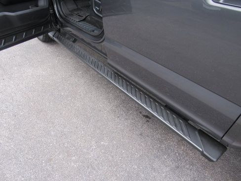 Used 2018 Ford F150 XLT w/ Equipment Group 302A Luxury image 9