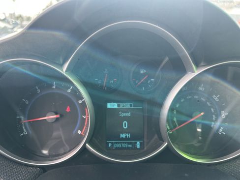 Used 2014 Chevrolet Cruze LT image 6