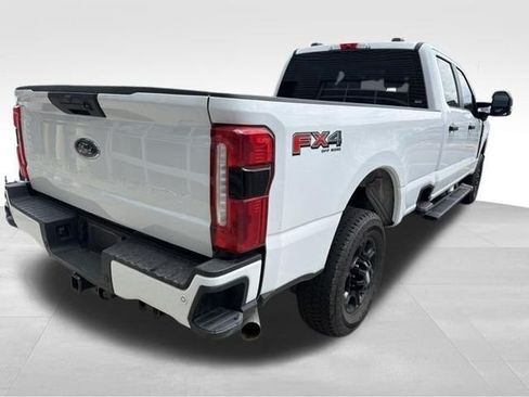 Used 2024 Ford F250 XL w/ STX Appearance Package AWD/4WD image 3