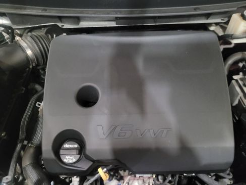 Used 2019 Chevrolet Traverse LT w/ LT Premium Package AWD/4WD image 30