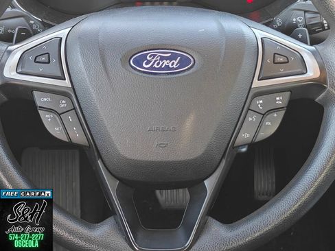 Used 2020 Ford Fusion SE AWD/4WD image 5