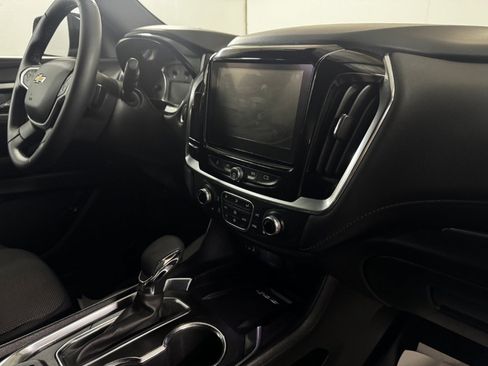 Used 2023 Chevrolet Traverse LT AWD/4WD image 69