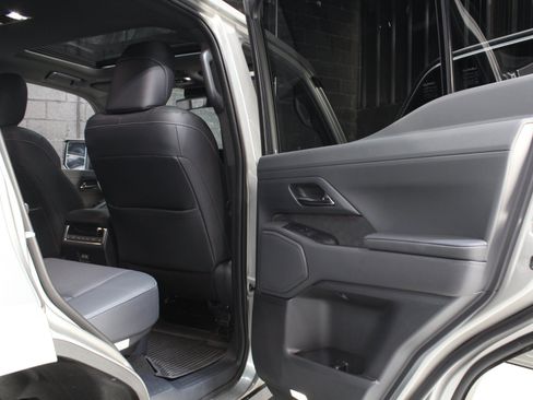Used 2025 Lexus GX 550 w/ Cold Area Package AWD/4WD image 51