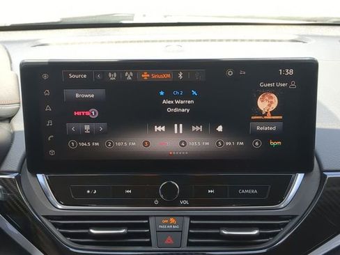 Used 2023 Nissan Altima 2.0 SR FWD image 19