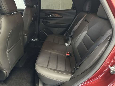 Used 2023 Chevrolet TrailBlazer RS w/ Convenience Package FWD image 12