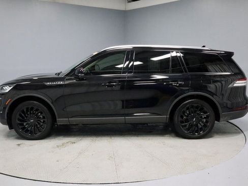 Used 2023 Lincoln Aviator Reserve w/ Class IV Trailer Tow Package image 10