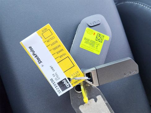 New 2025 Kia K4 GT-Line w/ GT-Line Sunroof Package image 32