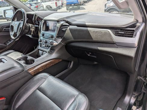 Used 2019 Chevrolet Suburban LT AWD/4WD image 35