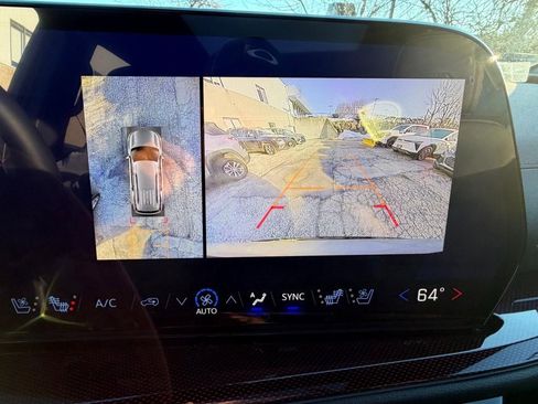 Used 2025 Chevrolet Traverse RS AWD/4WD image 27