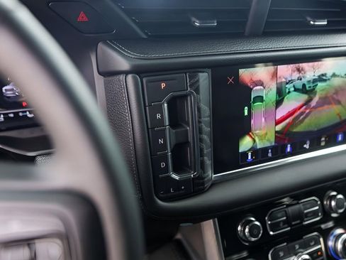 Used 2023 GMC Yukon Denali image 21