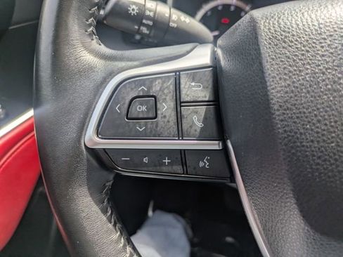 Used 2023 Toyota Highlander XSE AWD/4WD image 23