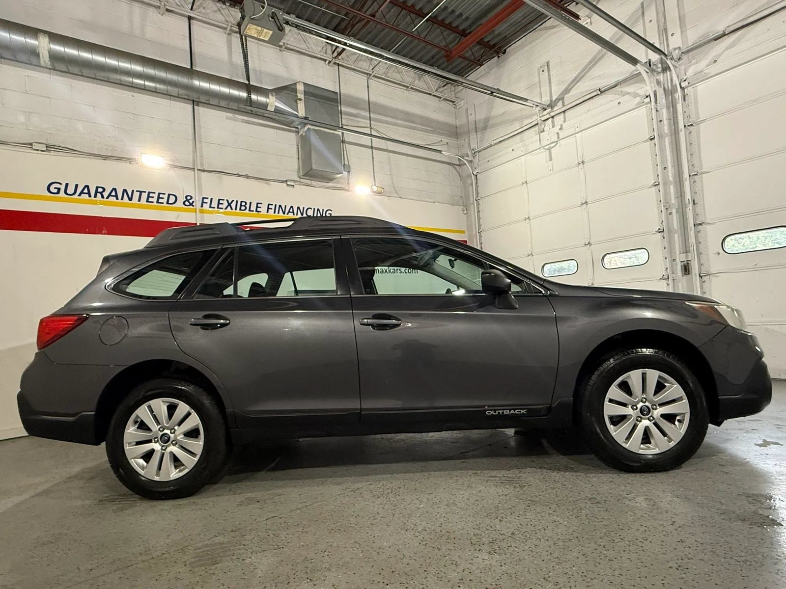 Used 2018 Subaru Outback 2.5i AWD/4WD image 5
