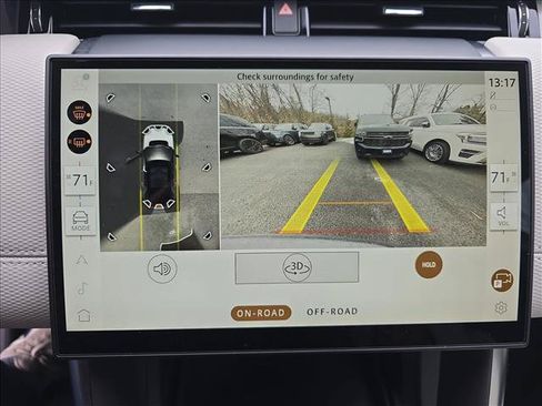 New 2026 Land Rover Discovery Sport Landmark AWD/4WD image 23