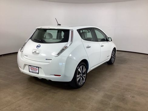 Used 2015 Nissan Leaf SV FWD image 6