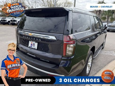 Used 2023 Chevrolet Suburban Premier image 4
