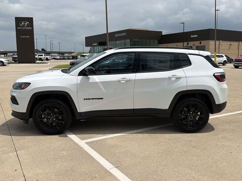 New 2026 Jeep Compass Latitude AWD/4WD image 2
