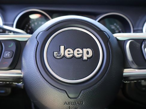 Used 2023 Jeep Wrangler Unlimited Sahara w/ Cold Weather Group image 26