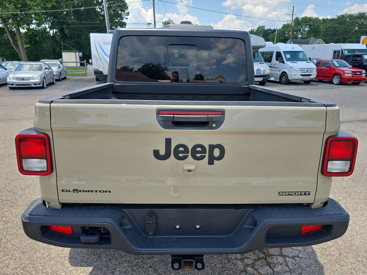 Used 2020 Jeep Gladiator Sport w/ Quick Order Package 24S AWD/4WD image 14