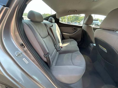 Used 2013 Hyundai Elantra GLS w/ Preferred Pkg image 14
