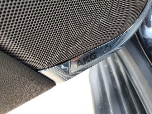 Used 2024 Cadillac Escalade Sport w/ LPO, ONYX Package image 17