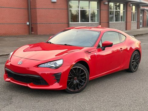 Used 2017 Toyota 86 RWD image 1