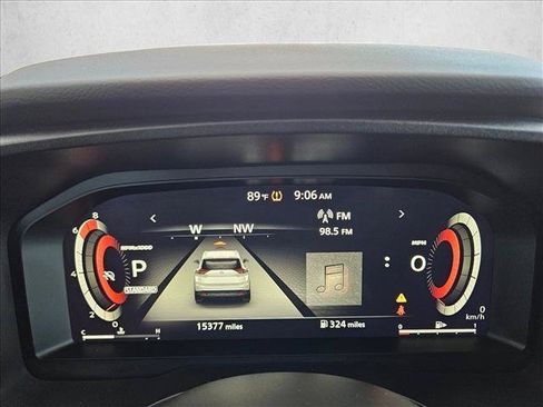 Used 2024 Nissan Rogue SL FWD image 10