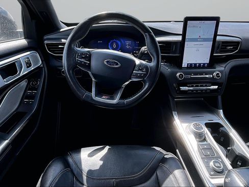 Used 2020 Ford Explorer ST w/ Premium Technology Package AWD/4WD image 5