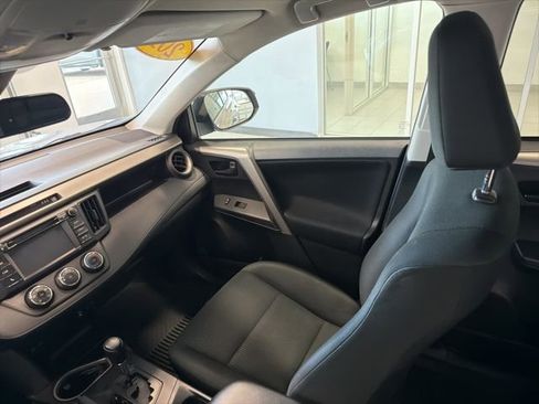 Used 2018 Toyota RAV4 LE w/ All Weather Liner Package image 25