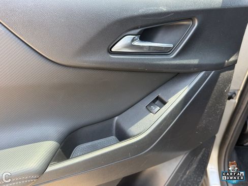 Used 2025 Chevrolet Equinox LT AWD/4WD image 8