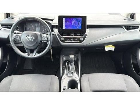 Used 2024 Toyota Corolla LE FWD image 19