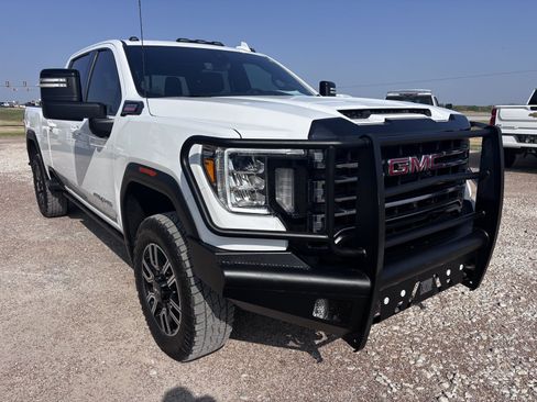 Used 2022 GMC Sierra 2500 AT4 w/ AT4 Premium Plus Package AWD/4WD image 8