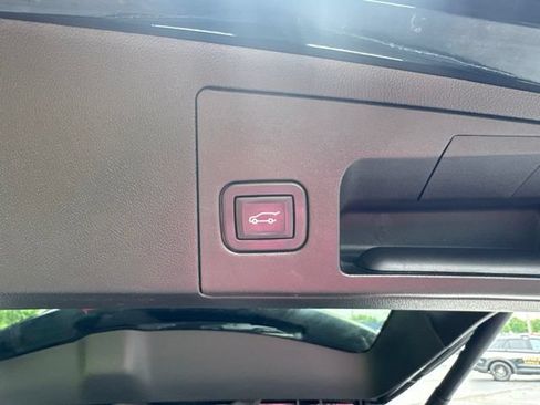 Used 2022 Cadillac XT5 Sportv w/ Technology Package AWD/4WD image 13