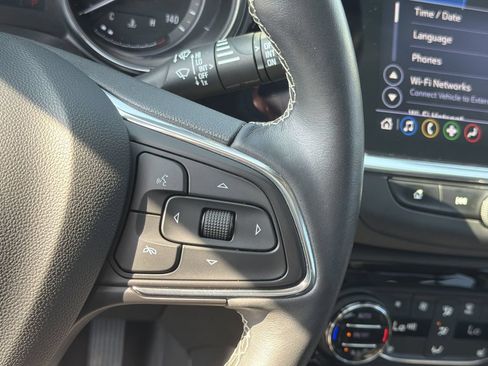 Used 2023 Buick Encore GX Essence w/ Experience Buick Package FWD image 26
