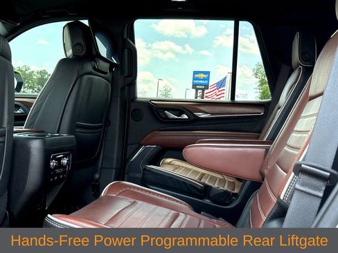 Used 2023 GMC Yukon Denali Ultimate AWD/4WD image 18