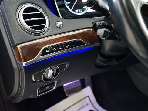 Used 2015 Mercedes-Benz S 550 4MATIC Sedan image 29