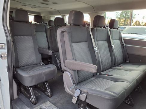 Used 2023 Ford Transit 350 XLT image 8