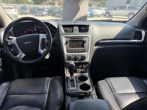 Used 2015 GMC Acadia SLT image 16