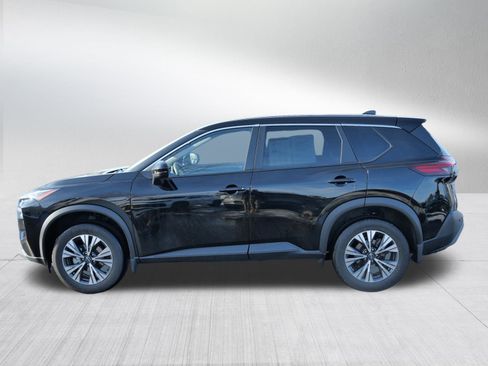 Used 2023 Nissan Rogue SV image 4