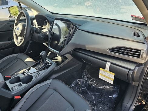 Certified 2025 Subaru Crosstrek 2.5i Limited w/ Crosstrek Mirror Package image 6