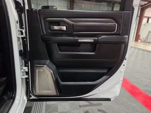 Used 2019 RAM 2500 Limited image 33