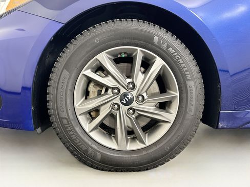 Used 2019 Kia Optima LX FWD image 11