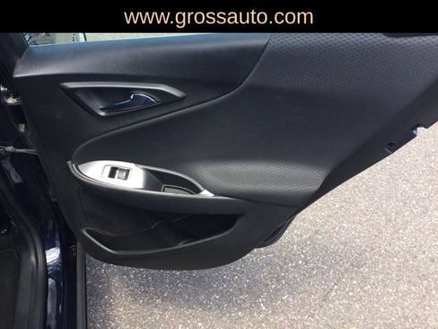 Used 2018 Chevrolet Malibu LT FWD image 12