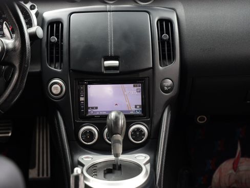 Used 2013 Nissan 370Z Touring w/ Sport Pkg RWD image 36