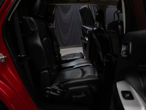 Used 2019 Dodge Journey GT image 18